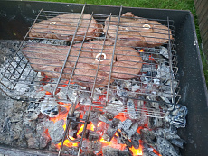 Стейк из окорока северного оленя на кости 400-800 гр